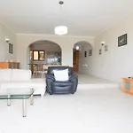 - 4 Double Bedroom With Pool Villa