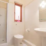 - 4 Double Bedroom With Pool