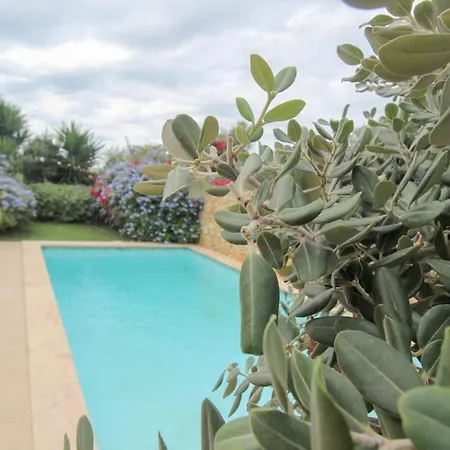 - 4 Double Bedroom With Pool فيلة *